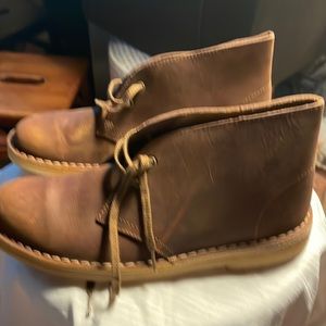 Clark’s brown beeswax leather desert boot.. Woman’s size 8
